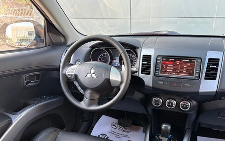 Mitsubishi Outlander III рестайлинг 3, 2012 год, 1 400 000 рублей, 19 фотография