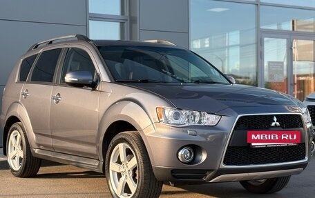 Mitsubishi Outlander III рестайлинг 3, 2012 год, 1 400 000 рублей, 3 фотография