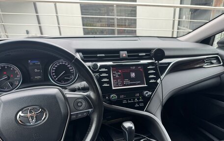 Toyota Camry, 2020 год, 2 900 000 рублей, 7 фотография