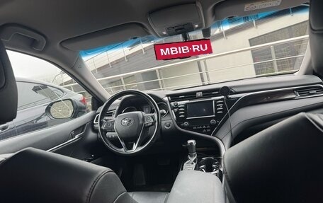 Toyota Camry, 2020 год, 2 900 000 рублей, 6 фотография