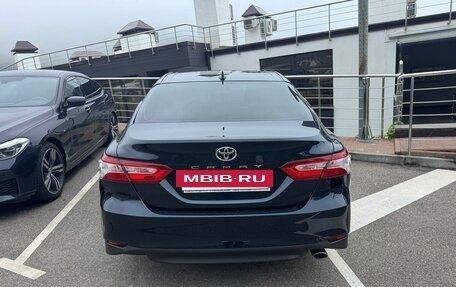 Toyota Camry, 2020 год, 2 900 000 рублей, 3 фотография