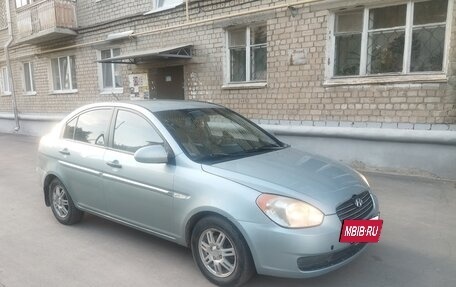 Hyundai Verna II, 2007 год, 415 000 рублей, 2 фотография