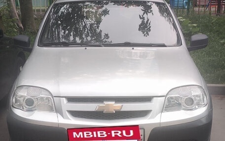 Chevrolet Niva I рестайлинг, 2012 год, 800 000 рублей, 10 фотография
