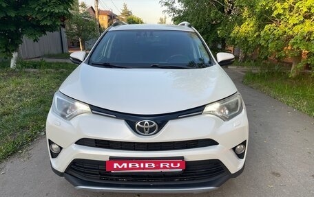 Toyota RAV4, 2016 год, 1 910 000 рублей, 2 фотография