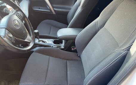 Toyota RAV4, 2016 год, 1 910 000 рублей, 6 фотография