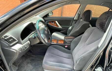 Toyota Camry, 2011 год, 1 300 000 рублей, 4 фотография