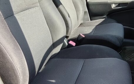 Toyota Wish II, 2005 год, 900 000 рублей, 9 фотография