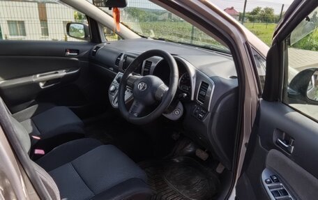 Toyota Wish II, 2005 год, 900 000 рублей, 7 фотография