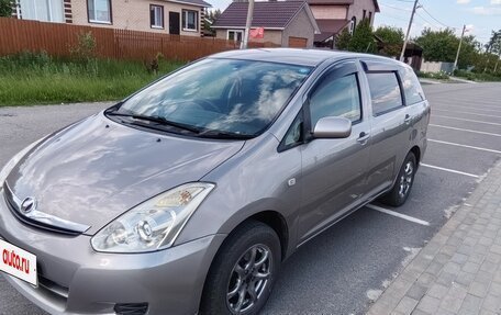 Toyota Wish II, 2005 год, 900 000 рублей, 3 фотография