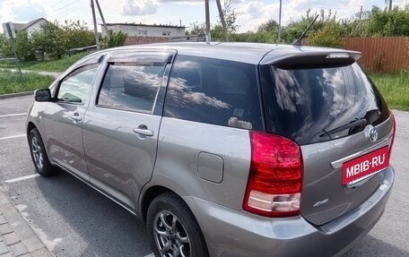 Toyota Wish II, 2005 год, 900 000 рублей, 4 фотография
