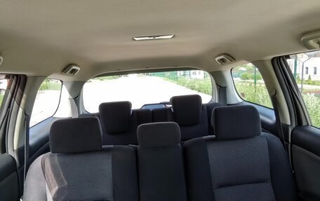Toyota Wish II, 2005 год, 900 000 рублей, 14 фотография