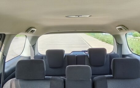 Toyota Wish II, 2005 год, 900 000 рублей, 13 фотография