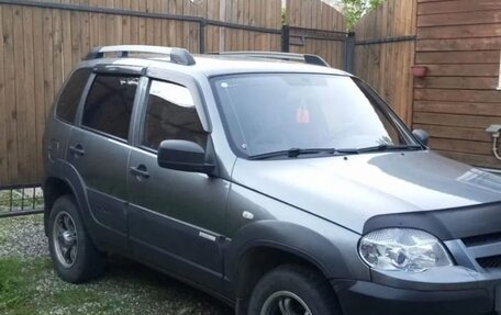 Chevrolet Niva I рестайлинг, 2012 год, 695 000 рублей, 2 фотография