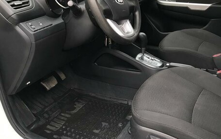 KIA Rio III рестайлинг, 2013 год, 980 000 рублей, 17 фотография