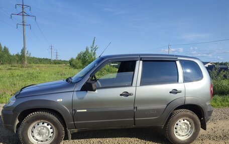 Chevrolet Niva I рестайлинг, 2013 год, 470 000 рублей, 3 фотография