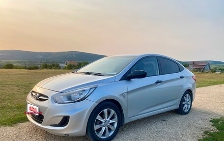 Hyundai Solaris II рестайлинг, 2013 год, 801 000 рублей, 6 фотография