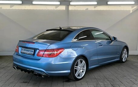 Mercedes-Benz E-Класс, 2012 год, 1 100 000 рублей, 4 фотография
