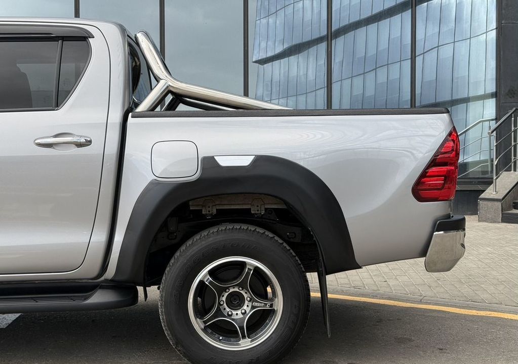 Toyota Hilux, 2020 год, 5 490 000 рублей, 10 фотография