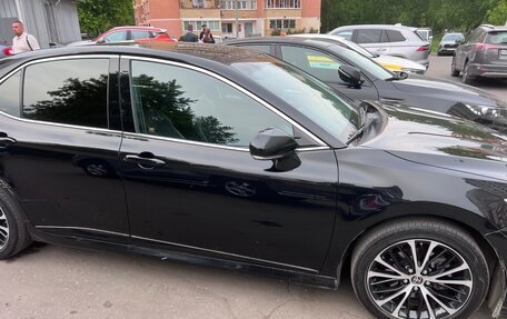 Toyota Camry, 2020 год, 2 850 000 рублей, 3 фотография