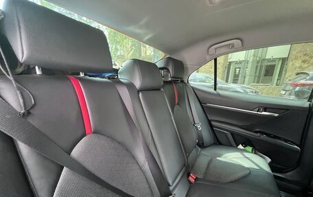 Toyota Camry, 2020 год, 2 850 000 рублей, 10 фотография