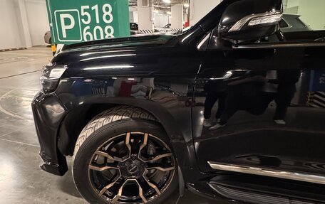 Toyota Land Cruiser 200, 2016 год, 6 500 000 рублей, 4 фотография