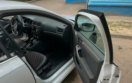 Volkswagen Jetta VI, 2017 год, 1 575 000 рублей, 6 фотография