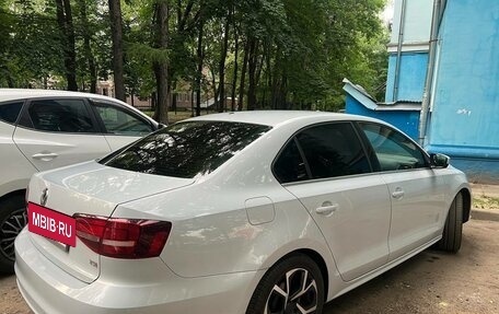 Volkswagen Jetta VI, 2017 год, 1 575 000 рублей, 3 фотография