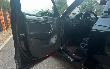Volkswagen Touareg III, 2011 год, 1 590 000 рублей, 9 фотография