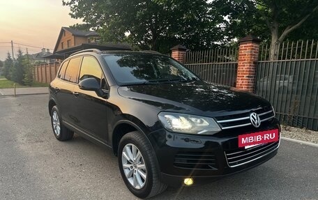 Volkswagen Touareg III, 2011 год, 1 590 000 рублей, 34 фотография