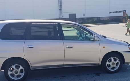 Toyota Gaia, 2002 год, 500 000 рублей, 3 фотография