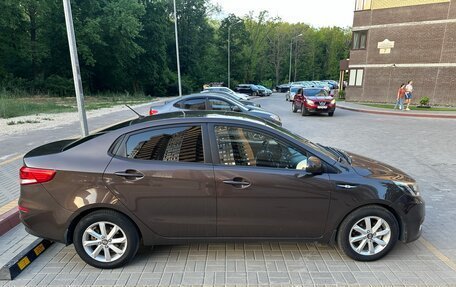 KIA Rio III рестайлинг, 2015 год, 910 000 рублей, 3 фотография