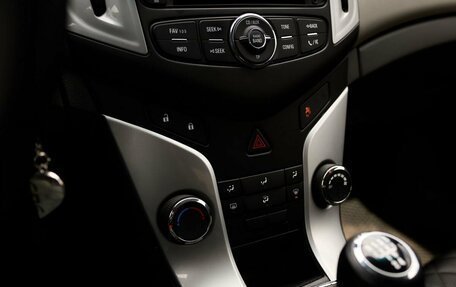 Chevrolet Cruze II, 2013 год, 728 000 рублей, 9 фотография