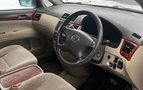 Toyota Ipsum II, 2004 год, 600 000 рублей, 7 фотография