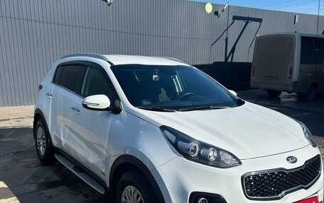 KIA Sportage IV рестайлинг, 2017 год, 2 000 000 рублей, 5 фотография