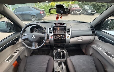 Mitsubishi Pajero Sport II рестайлинг, 2015 год, 2 100 000 рублей, 4 фотография