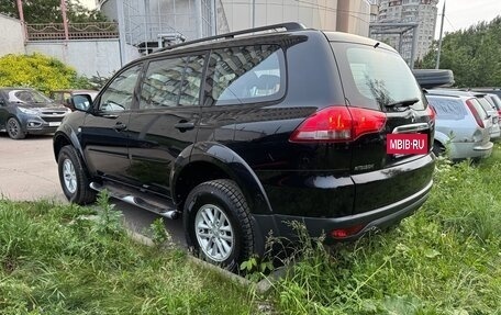 Mitsubishi Pajero Sport II рестайлинг, 2015 год, 2 100 000 рублей, 3 фотография
