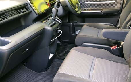 Honda Stepwgn IV, 2015 год, 2 380 000 рублей, 19 фотография