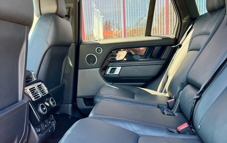 Land Rover Range Rover IV рестайлинг, 2018 год, 7 400 000 рублей, 13 фотография