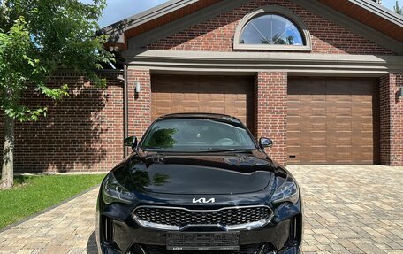 KIA Stinger I, 2023 год, 4 200 000 рублей, 2 фотография