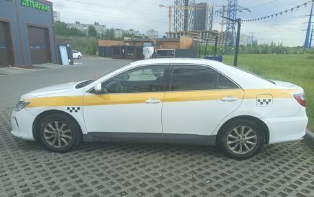 Toyota Camry, 2016 год, 1 300 000 рублей, 8 фотография