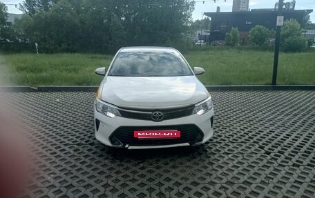 Toyota Camry, 2016 год, 1 300 000 рублей, 11 фотография