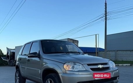 Chevrolet Niva I рестайлинг, 2014 год, 475 000 рублей, 2 фотография