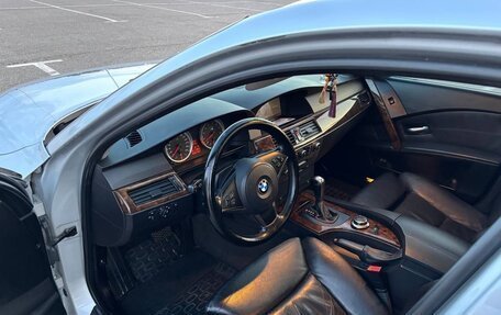 BMW 5 серия, 2006 год, 1 270 000 рублей, 7 фотография