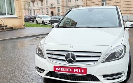 Mercedes-Benz B-Класс, 2013 год, 1 090 000 рублей, 6 фотография