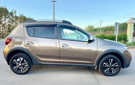 Renault Sandero II рестайлинг, 2019 год, 1 197 000 рублей, 9 фотография