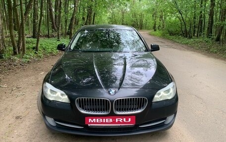 BMW 5 серия, 2013 год, 1 850 000 рублей, 11 фотография