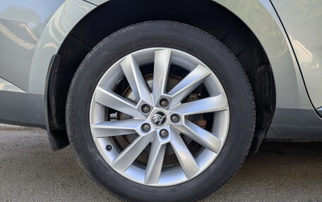 Skoda Superb III рестайлинг, 2018 год, 1 750 000 рублей, 17 фотография