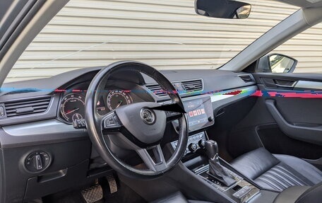 Skoda Superb III рестайлинг, 2018 год, 1 750 000 рублей, 15 фотография