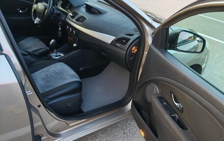 Renault Megane III, 2012 год, 850 000 рублей, 2 фотография