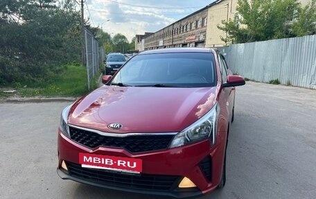 KIA Rio IV, 2020 год, 1 560 000 рублей, 2 фотография